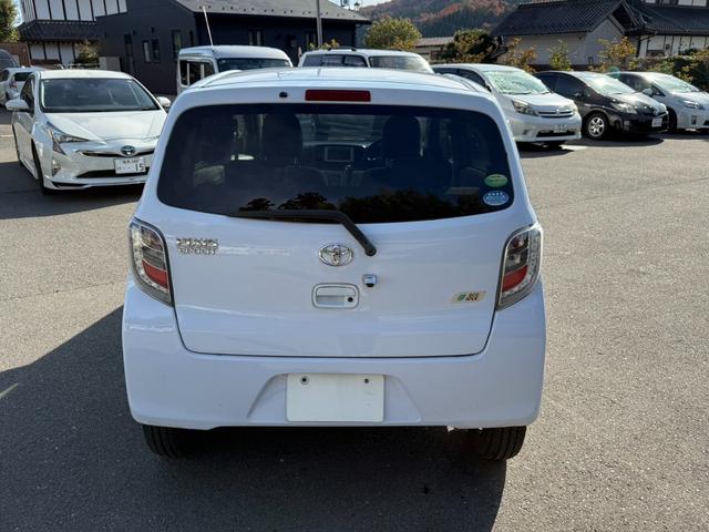 ピクシスエポック Ｇｆ　ＳＡ　保証１年　修復歴無し　４ＷＤ　走行５．２万キロ　ディーラー点検記録簿　ＳＤナビ　ＴＶ　Ｂｌｕｅｔｏｏｔｈ　バックカメラ　スマートキー　業者内装クリーニング　衝突安全装置　２０２３年製ダンロップ夏タイヤ（15枚目）