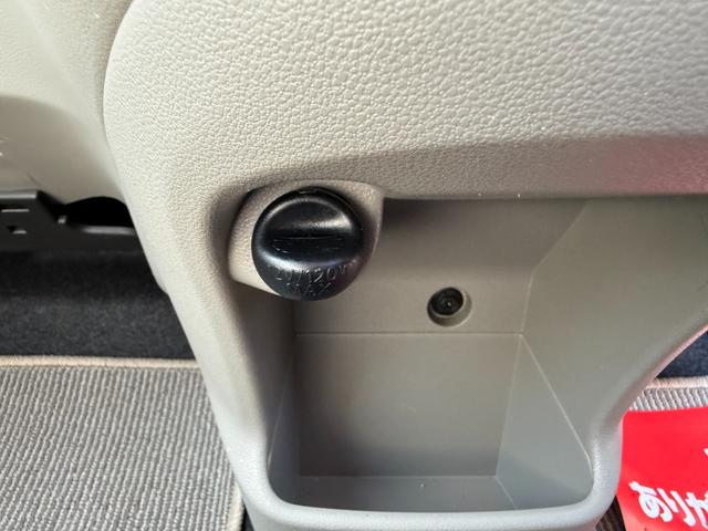 ピクシスエポック Ｇｆ　ＳＡ　保証１年　修復歴無し　４ＷＤ　走行５．２万キロ　ディーラー点検記録簿　ＳＤナビ　ＴＶ　Ｂｌｕｅｔｏｏｔｈ　バックカメラ　スマートキー　業者内装クリーニング　衝突安全装置　２０２３年製ダンロップ夏タイヤ（34枚目）