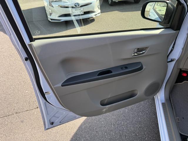 ピクシスエポック Ｇｆ　ＳＡ　保証１年　修復歴無し　４ＷＤ　走行５．２万キロ　ディーラー点検記録簿　ＳＤナビ　ＴＶ　Ｂｌｕｅｔｏｏｔｈ　バックカメラ　スマートキー　業者内装クリーニング　衝突安全装置　２０２３年製ダンロップ夏タイヤ（52枚目）