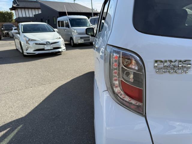 ピクシスエポック Ｇｆ　ＳＡ　保証１年　修復歴無し　４ＷＤ　走行５．２万キロ　ディーラー点検記録簿　ＳＤナビ　ＴＶ　Ｂｌｕｅｔｏｏｔｈ　バックカメラ　スマートキー　業者内装クリーニング　衝突安全装置　２０２３年製ダンロップ夏タイヤ（64枚目）