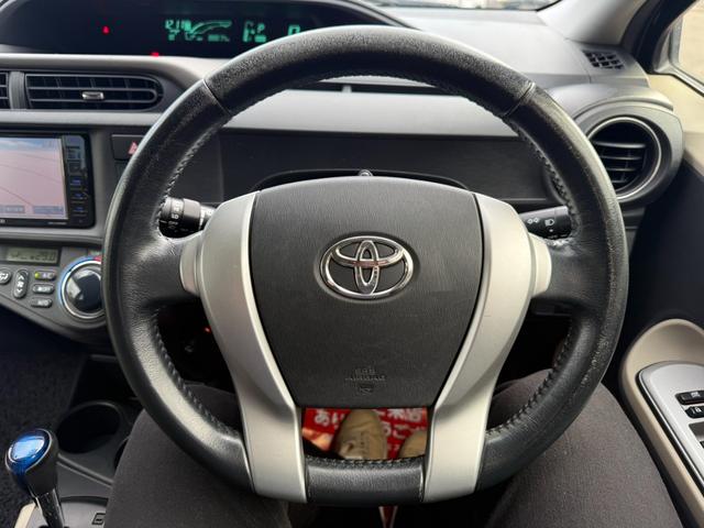 アクア Ｇ　保証１年　修復歴無し　走行８．９万ｋ　ディーラー点検車　ＳＤナビ　Ｂｌｕｅｔｏｏｔｈ　ワンセグＴＶ　バックカメラ　シートヒーター　ＥＴＣ　車両取説　業者内装クリーニング　キーレス　ダンロップ夏タイヤ（20枚目）