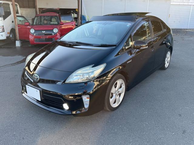 プリウス Ｇツーリングセレクションレザーパッケージ　サンルーフ　ムーンルーフ　保証１年　ディーラー点検車　ＨＤＤナビ　ＴＶ　Ｂｌｕｅｔｏｏｔｈ　ＥＴＣ　バックカメラ　九州仕入れサビ無　レーダークルーズ　ＬＥＤライト　１７インチアルミ　スマートキー２個（3枚目）