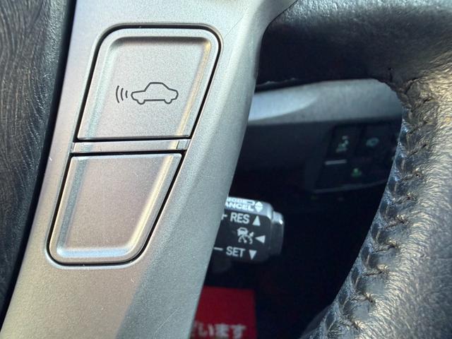 プリウス Ｇツーリングセレクションレザーパッケージ　サンルーフ　ムーンルーフ　保証１年　ディーラー点検車　ＨＤＤナビ　ＴＶ　Ｂｌｕｅｔｏｏｔｈ　ＥＴＣ　バックカメラ　九州仕入れサビ無　レーダークルーズ　ＬＥＤライト　１７インチアルミ　スマートキー２個（23枚目）