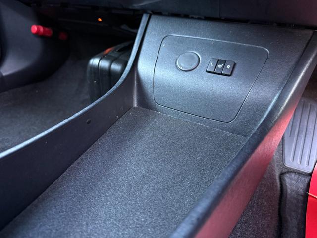 プリウス Ｇツーリングセレクションレザーパッケージ　サンルーフ　ムーンルーフ　保証１年　ディーラー点検車　ＨＤＤナビ　ＴＶ　Ｂｌｕｅｔｏｏｔｈ　ＥＴＣ　バックカメラ　九州仕入れサビ無　レーダークルーズ　ＬＥＤライト　１７インチアルミ　スマートキー２個（36枚目）