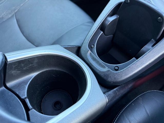 プリウス Ｇツーリングセレクションレザーパッケージ　サンルーフ　ムーンルーフ　保証１年　ディーラー点検車　ＨＤＤナビ　ＴＶ　Ｂｌｕｅｔｏｏｔｈ　ＥＴＣ　バックカメラ　九州仕入れサビ無　レーダークルーズ　ＬＥＤライト　１７インチアルミ　スマートキー２個（37枚目）