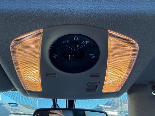 プリウス Ｇツーリングセレクションレザーパッケージ　サンルーフ　ムーンルーフ　保証１年　ディーラー点検車　ＨＤＤナビ　ＴＶ　Ｂｌｕｅｔｏｏｔｈ　ＥＴＣ　バックカメラ　九州仕入れサビ無　レーダークルーズ　ＬＥＤライト　１７インチアルミ　スマートキー２個（40枚目）