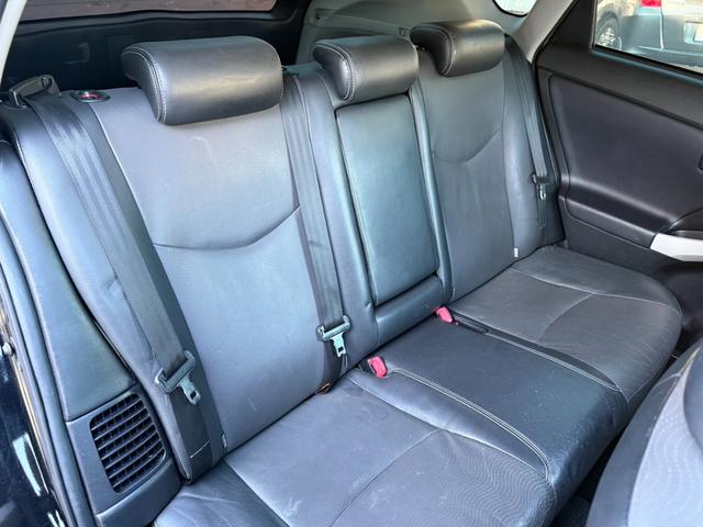 プリウス Ｇツーリングセレクションレザーパッケージ　サンルーフ　ムーンルーフ　保証１年　ディーラー点検車　ＨＤＤナビ　ＴＶ　Ｂｌｕｅｔｏｏｔｈ　ＥＴＣ　バックカメラ　九州仕入れサビ無　レーダークルーズ　ＬＥＤライト　１７インチアルミ　スマートキー２個（49枚目）