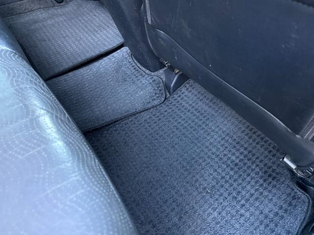 プリウス Ｇツーリングセレクションレザーパッケージ　サンルーフ　ムーンルーフ　保証１年　ディーラー点検車　ＨＤＤナビ　ＴＶ　Ｂｌｕｅｔｏｏｔｈ　ＥＴＣ　バックカメラ　九州仕入れサビ無　レーダークルーズ　ＬＥＤライト　１７インチアルミ　スマートキー２個（52枚目）