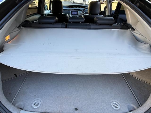 プリウス Ｇツーリングセレクションレザーパッケージ　サンルーフ　ムーンルーフ　保証１年　ディーラー点検車　ＨＤＤナビ　ＴＶ　Ｂｌｕｅｔｏｏｔｈ　ＥＴＣ　バックカメラ　九州仕入れサビ無　レーダークルーズ　ＬＥＤライト　１７インチアルミ　スマートキー２個（58枚目）