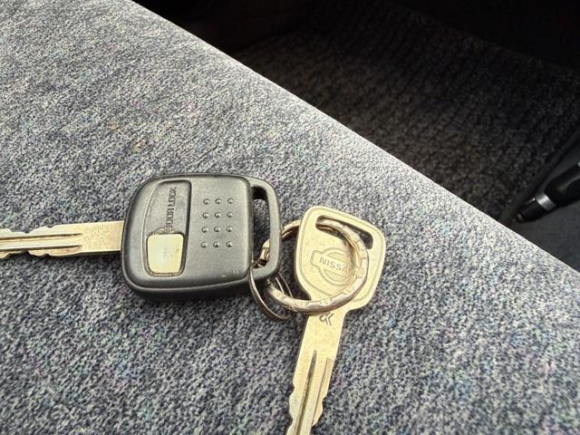 グロリア グランツーリスモアルティマスーパーハイキャス　ターボ　修復歴無し　定期点検記録簿　ＶＱ３０エンジン　ＥＴＣ　キーレス　社外ナビ　元関東登録車サビ無し　車両取説　業者内装クリーニング　スペアキー　ドラレコ　２０２２年製夏タイヤ　パワーシート（42枚目）