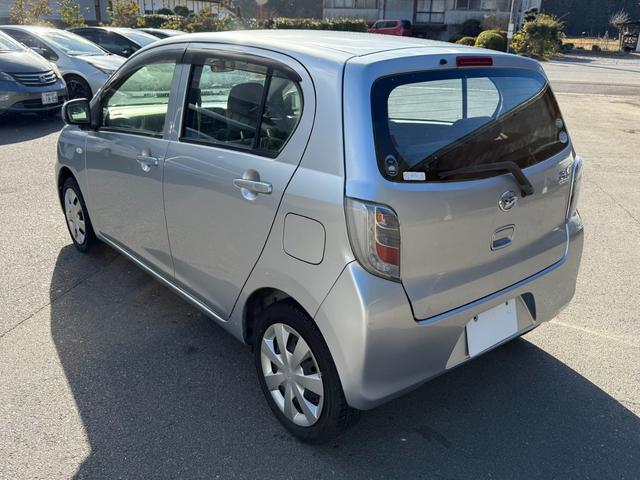 ミライース Ｌ　保証１年　走行７０００キロ　ディーラー点検車　ＡＵＸ音楽接続　キーレス　業者内装クリーニング　衝突安全装置　１オーナー　２０２５年取り付けバッテリー　後期型　アイドリングストップ　ＬＥＤテール（9枚目）