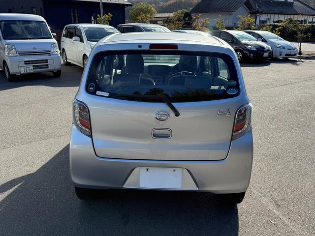 ミライース Ｌ　保証１年　走行７０００キロ　ディーラー点検車　ＡＵＸ音楽接続　キーレス　業者内装クリーニング　衝突安全装置　１オーナー　２０２５年取り付けバッテリー　後期型　アイドリングストップ　ＬＥＤテール（15枚目）