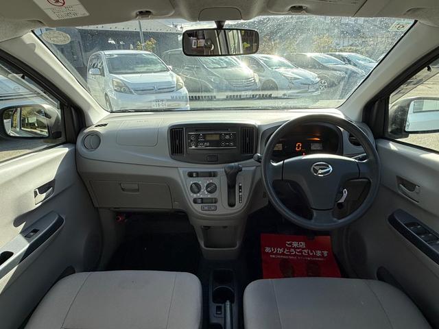 ミライース Ｌ　保証１年　走行７０００キロ　ディーラー点検車　ＡＵＸ音楽接続　キーレス　業者内装クリーニング　衝突安全装置　１オーナー　２０２５年取り付けバッテリー　後期型　アイドリングストップ　ＬＥＤテール（17枚目）