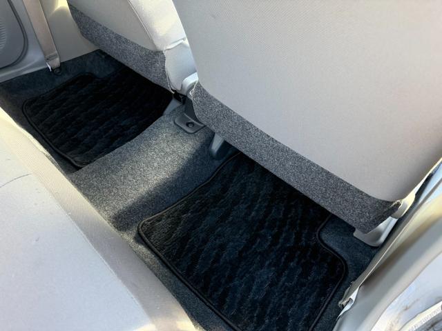 ミライース Ｌ　保証１年　走行７０００キロ　ディーラー点検車　ＡＵＸ音楽接続　キーレス　業者内装クリーニング　衝突安全装置　１オーナー　２０２５年取り付けバッテリー　後期型　アイドリングストップ　ＬＥＤテール（46枚目）