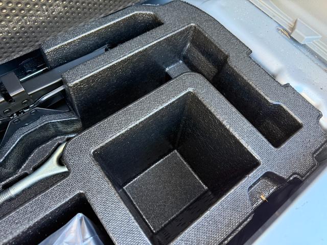 ミライース Ｌ　保証１年　走行７０００キロ　ディーラー点検車　ＡＵＸ音楽接続　キーレス　業者内装クリーニング　衝突安全装置　１オーナー　２０２５年取り付けバッテリー　後期型　アイドリングストップ　ＬＥＤテール（54枚目）