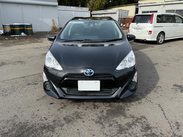 アクア Ｓスタイルブラック　保証１年　修復歴無　中期型　走行６．９万キロ　ＳＤナビ　Ｂｌｕｅｔｏｏｔｈ　フルセグＴＶ　バックカメラ　ＥＴＣ　業者内装クリーニング　衝突安全装置　シートヒーター　元関西登録車サビ無　オートハイビーム（13枚目）