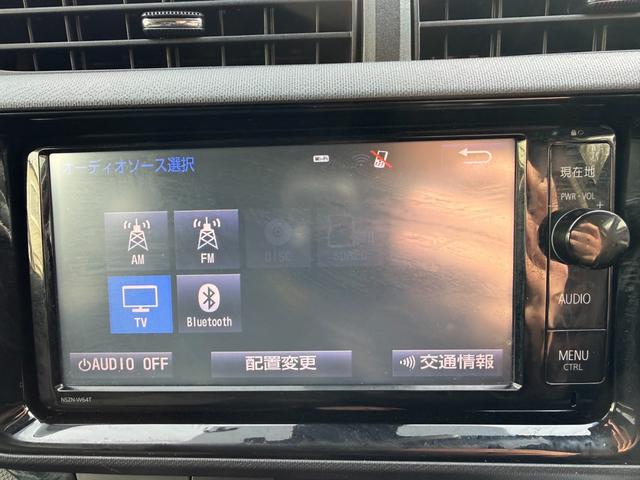 アクア Ｓスタイルブラック　保証１年　修復歴無　中期型　走行６．９万キロ　ＳＤナビ　Ｂｌｕｅｔｏｏｔｈ　フルセグＴＶ　バックカメラ　ＥＴＣ　業者内装クリーニング　衝突安全装置　シートヒーター　元関西登録車サビ無　オートハイビーム（25枚目）