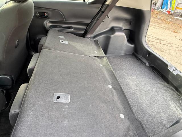 アクア Ｓスタイルブラック　保証１年　修復歴無　中期型　走行６．９万キロ　ＳＤナビ　Ｂｌｕｅｔｏｏｔｈ　フルセグＴＶ　バックカメラ　ＥＴＣ　業者内装クリーニング　衝突安全装置　シートヒーター　元関西登録車サビ無　オートハイビーム（58枚目）