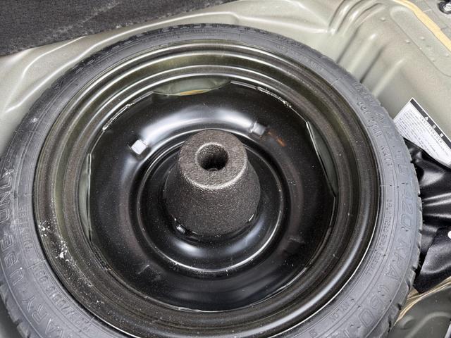 アクア Ｓスタイルブラック　保証１年　修復歴無　中期型　走行６．９万キロ　ＳＤナビ　Ｂｌｕｅｔｏｏｔｈ　フルセグＴＶ　バックカメラ　ＥＴＣ　業者内装クリーニング　衝突安全装置　シートヒーター　元関西登録車サビ無　オートハイビーム（59枚目）