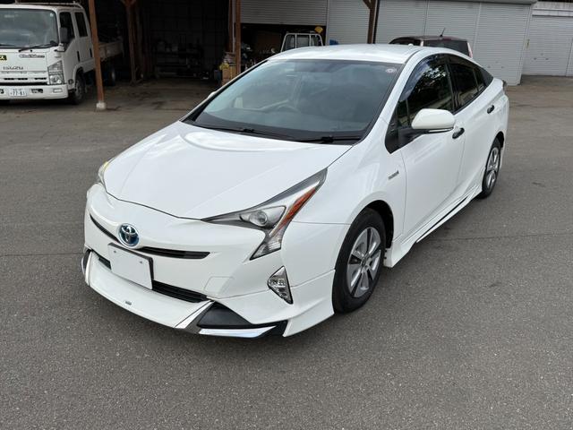 プリウス S 保証1年 修復歴無し 走行9.6万k 定期点検記録簿 SDナビ Bluetooth フルセグTV バックカメラ ETC 業者内装クリーニング フルエアロ 車両取説 スマートキー 関東仕入サビ無し(3枚目)