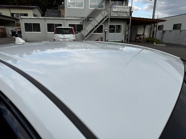 プリウス S 保証1年 修復歴無し 走行9.6万k 定期点検記録簿 SDナビ Bluetooth フルセグTV バックカメラ ETC 業者内装クリーニング フルエアロ 車両取説 スマートキー 関東仕入サビ無し(16枚目)