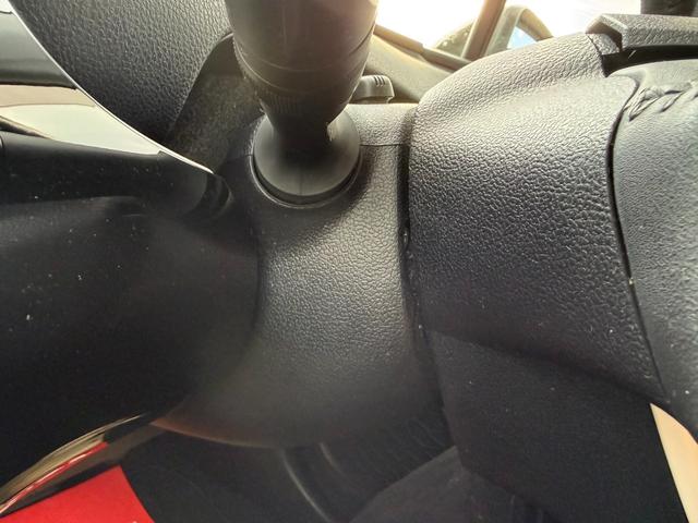 プリウス S 保証1年 修復歴無し 走行9.6万k 定期点検記録簿 SDナビ Bluetooth フルセグTV バックカメラ ETC 業者内装クリーニング フルエアロ 車両取説 スマートキー 関東仕入サビ無し(28枚目)