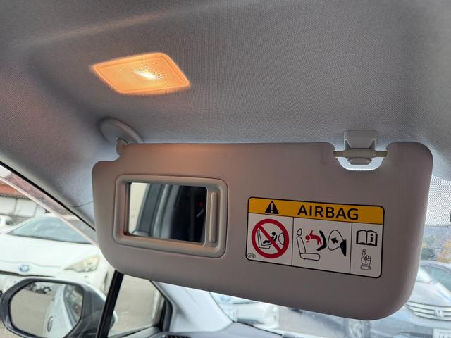 プリウス S 保証1年 修復歴無し 走行9.6万k 定期点検記録簿 SDナビ Bluetooth フルセグTV バックカメラ ETC 業者内装クリーニング フルエアロ 車両取説 スマートキー 関東仕入サビ無し(36枚目)