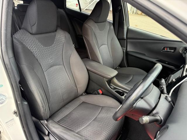 プリウス S 保証1年 修復歴無し 走行9.6万k 定期点検記録簿 SDナビ Bluetooth フルセグTV バックカメラ ETC 業者内装クリーニング フルエアロ 車両取説 スマートキー 関東仕入サビ無し(44枚目)