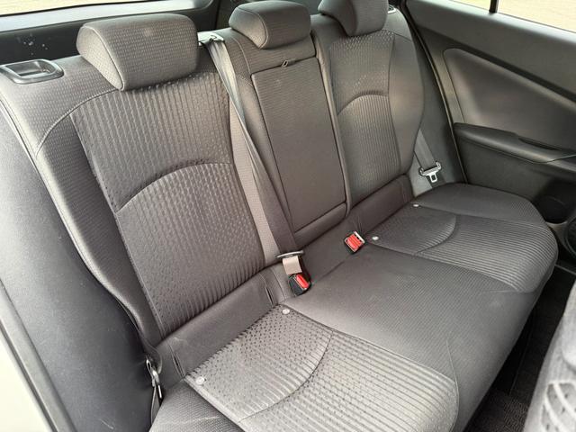 プリウス S 保証1年 修復歴無し 走行9.6万k 定期点検記録簿 SDナビ Bluetooth フルセグTV バックカメラ ETC 業者内装クリーニング フルエアロ 車両取説 スマートキー 関東仕入サビ無し(45枚目)