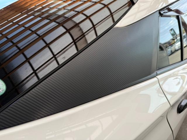 プリウス S 保証1年 修復歴無し 走行9.6万k 定期点検記録簿 SDナビ Bluetooth フルセグTV バックカメラ ETC 業者内装クリーニング フルエアロ 車両取説 スマートキー 関東仕入サビ無し(76枚目)