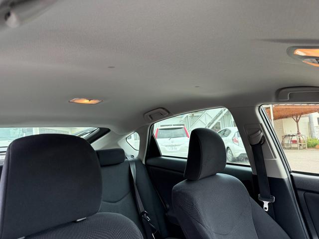 プリウス S 保証1年 修復歴無 後期型 ディーラー点検車 SDナビ Bluetooth ワンセグTV バックカメラ ETC 車両取説 業者内装クリーニング スマートキー 2021年製ダンロップ夏タイヤ 1オーナー(48枚目)