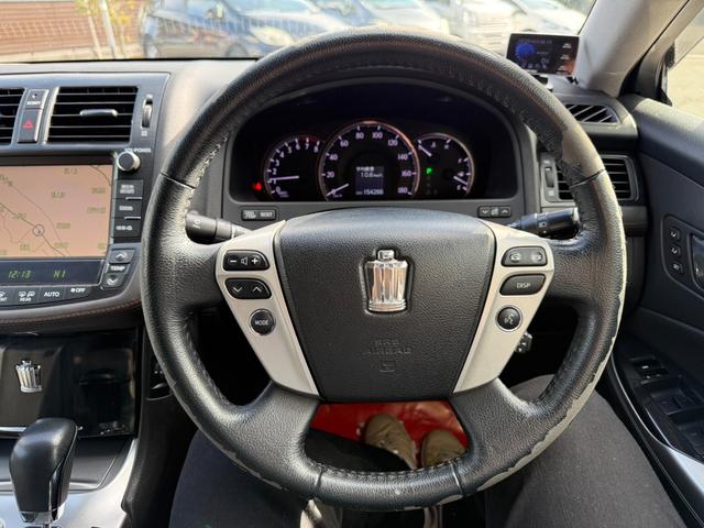 クラウン アスリート　後期型　修復歴無　サンルーフ　モデリスタフルエアロ　ＴＥＩＮ車高調　定期点検記録簿　ＨＤＤナビ　Ｂｌｕｅｔｏｏｔｈ　ＴＶ　バックカメラ　ＥＴＣ　車両取説　ユーザー買取　レザーシート　スマートキー２個（21枚目）