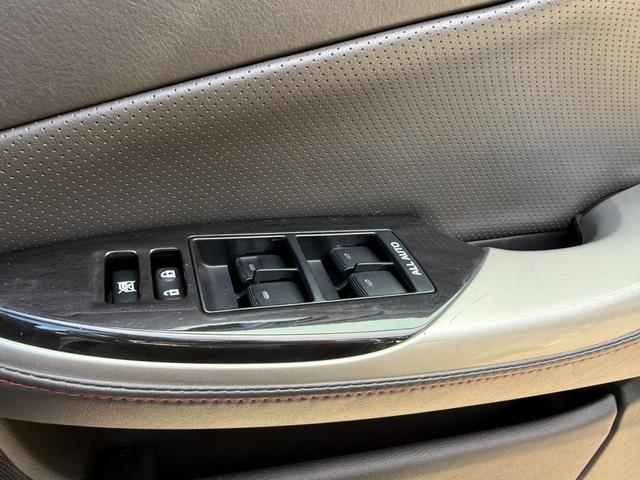 クラウン アスリート　後期型　修復歴無　サンルーフ　モデリスタフルエアロ　ＴＥＩＮ車高調　定期点検記録簿　ＨＤＤナビ　Ｂｌｕｅｔｏｏｔｈ　ＴＶ　バックカメラ　ＥＴＣ　車両取説　ユーザー買取　レザーシート　スマートキー２個（32枚目）