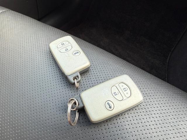 クラウン アスリート　後期型　修復歴無　サンルーフ　モデリスタフルエアロ　ＴＥＩＮ車高調　定期点検記録簿　ＨＤＤナビ　Ｂｌｕｅｔｏｏｔｈ　ＴＶ　バックカメラ　ＥＴＣ　車両取説　ユーザー買取　レザーシート　スマートキー２個（43枚目）