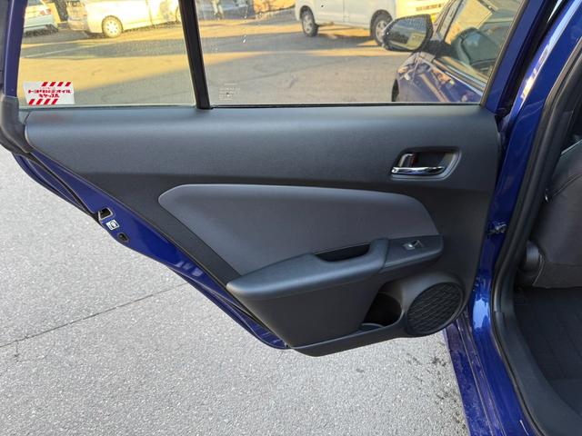 プリウス Ａ　保証１年　走行６．４万ｋ　９インチＳＤナビ　Ｂｌｕｅｔｏｏｔｈ　ＴＶ　バックカメラ　ＥＴＣ　リチウムイオンバッテリー　業者内装クリーニング　スマートキー　関東仕入サビ無　２０２３年製ダンロップ夏タイヤ（52枚目）