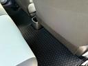 リアフロアマットも同様です。
