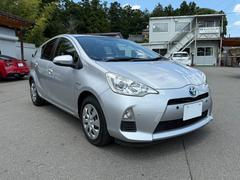 修復歴無し、走行２．１万キロ元関東車でサビも無いアクアが入庫しました！ＳＤナビ・バックカメラ・ワンセグＴＶ・Ｂｌｕｅｔｏｏｔｈ・つきで納車後すぐにお乗りいただけます◎検ニ年付◎レザーシートグレード 2