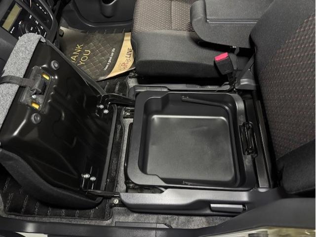 スペーシアカスタム ＸＳターボ　両側パワースライドドア　全方位モニター　Ｂｌｕｅｔｏｏｔｈ　シートヒーター　オートエアコン　ビルトインＥＴＣ　クルーズコントロール　プッシュスタート　パドルシフト　ＦＯＧランプ　純正１５インチアルミ（35枚目）