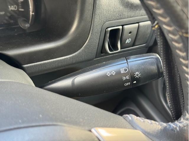 ジムニー ランドベンチャー 4WD 社外ナビTV Bluetooth ETC FOGランプ シーとヒーター ミラーヒーター ヘッドライトレベライザー 電動格納ウィンカーミラー 純正16インチアルミ レザー調シート 背面タイヤ(17枚目)