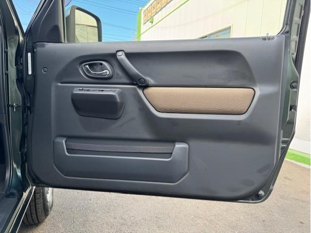 ジムニー ランドベンチャー 4WD 社外ナビTV Bluetooth ETC FOGランプ シーとヒーター ミラーヒーター ヘッドライトレベライザー 電動格納ウィンカーミラー 純正16インチアルミ レザー調シート 背面タイヤ(19枚目)