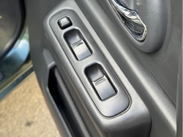ジムニー ランドベンチャー 4WD 社外ナビTV Bluetooth ETC FOGランプ シーとヒーター ミラーヒーター ヘッドライトレベライザー 電動格納ウィンカーミラー 純正16インチアルミ レザー調シート 背面タイヤ(20枚目)