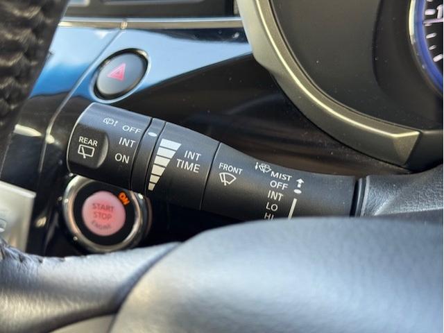 エルグランド ２５０ハイウェイスターＳ　電動Ｗサンルーフ　純正ＨＤＤナビ　アラウンドビューモニター　両側パワースライドドア　パワーバックドア　電動フリップダウンモニター　ＥＴＣ　ハーフレザーシート　オットマン　ＬＥＤヘッドライト　ＴＶキット（26枚目）