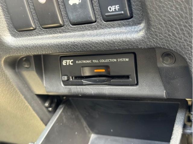 エルグランド ２５０ハイウェイスターＳ　電動Ｗサンルーフ　純正ＨＤＤナビ　アラウンドビューモニター　両側パワースライドドア　パワーバックドア　電動フリップダウンモニター　ＥＴＣ　ハーフレザーシート　オットマン　ＬＥＤヘッドライト　ＴＶキット（33枚目）