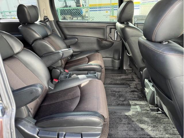 エルグランド ２５０ハイウェイスターＳ　電動Ｗサンルーフ　純正ＨＤＤナビ　アラウンドビューモニター　両側パワースライドドア　パワーバックドア　電動フリップダウンモニター　ＥＴＣ　ハーフレザーシート　オットマン　ＬＥＤヘッドライト　ＴＶキット（38枚目）