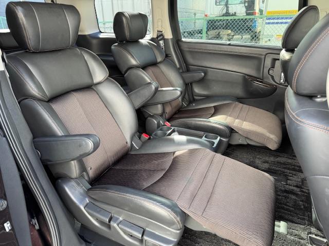 エルグランド ２５０ハイウェイスターＳ　電動Ｗサンルーフ　純正ＨＤＤナビ　アラウンドビューモニター　両側パワースライドドア　パワーバックドア　電動フリップダウンモニター　ＥＴＣ　ハーフレザーシート　オットマン　ＬＥＤヘッドライト　ＴＶキット（39枚目）