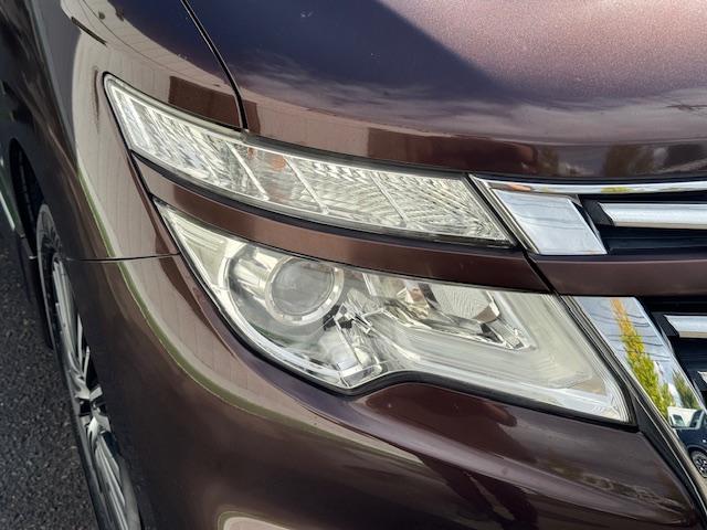 エルグランド ２５０ハイウェイスターＳ　電動Ｗサンルーフ　純正ＨＤＤナビ　アラウンドビューモニター　両側パワースライドドア　パワーバックドア　電動フリップダウンモニター　ＥＴＣ　ハーフレザーシート　オットマン　ＬＥＤヘッドライト　ＴＶキット（60枚目）