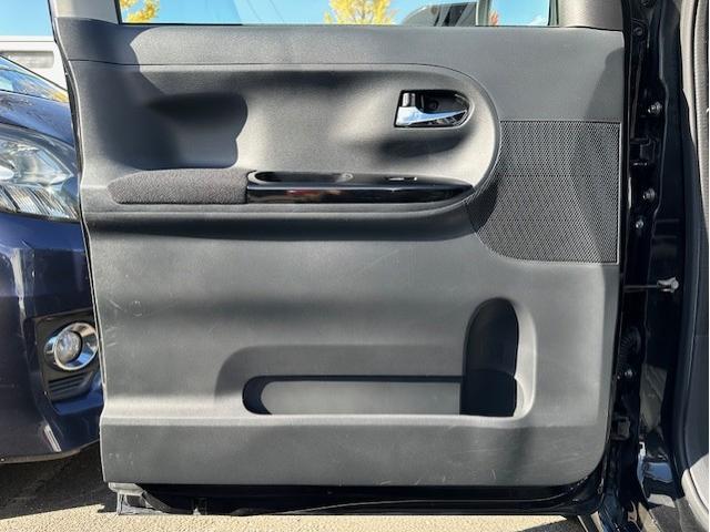 タント カスタムRS SA ターボ車 衝突軽減ブレーキシステム 両側電動スライドドア プッシュスタート アイドリングストップ LEDヘッドライト FOGランプ 純正15インチアルミ オートエアコン ナビTV(22枚目)