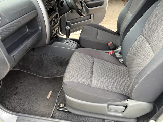 ジムニー ＸＣ　９型インタークーラーターボ　タイミングチェーン　キーレス　車検２年付　ワンオーナー（11枚目）