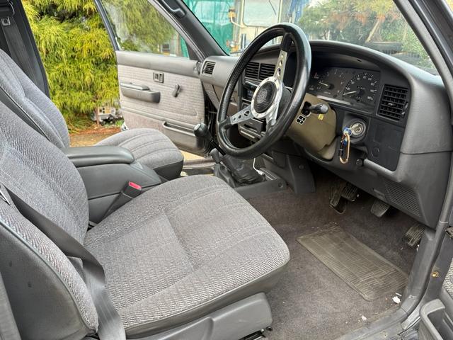 TOYOTA HILUX PICK UP DOUBLECAB SSR