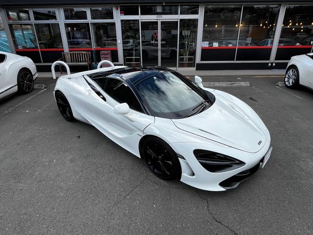 ７２０Ｓ パフォーマンス　Ｄ車　グレイシアホワイト　Ｆリフター　スポーツＥＸＴ　カーボンブレーキ　純正アルミＦ１９／Ｒ２０　全方位カメラ（31枚目）